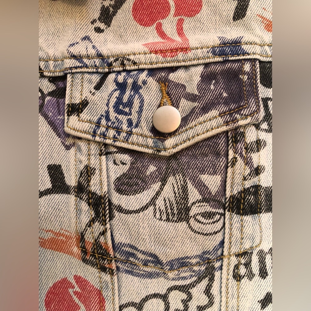 GRAFFITI GRAPHIC DENIM JACKET SIZE: 1X - Picture 5 of 7